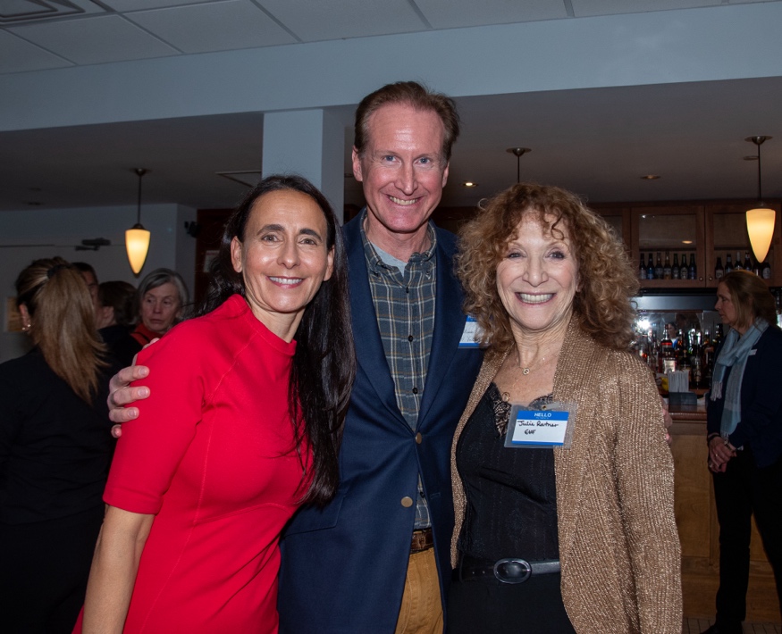 Mirella Cameran-Reilly, Southampton Mayor William Manger, Julie Ratner of the Ellen Hermanson Foundation (Photo Credit: Lisa Tambourini)