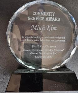 In recognition of her long-standing dedicated service, Family Lawyer Minji Kim received the KCSC Community Service Award