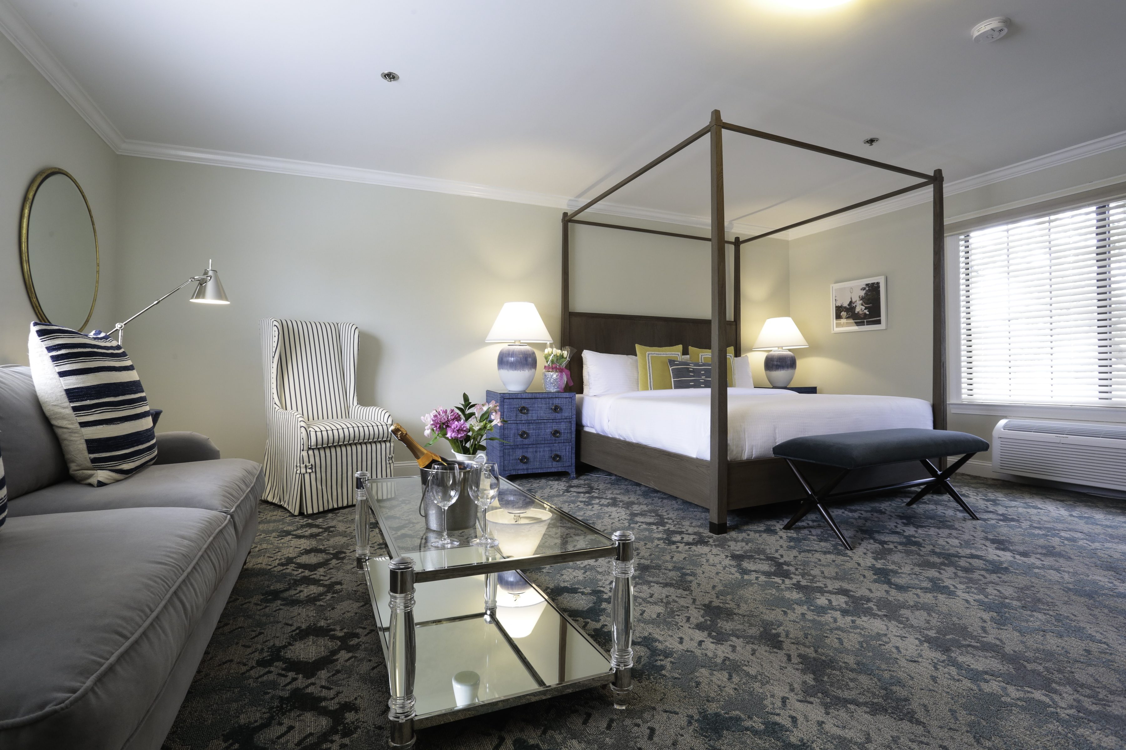 Southampton Inn Premium King Room (Photo credit: Southampton Inn)