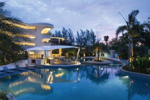 IHG Hotels & Resorts introduces a new Holiday Inn beachside resort in Karon beach Phuket, Thailand