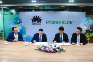 Rojana and Hydro-Blok signed the joint venture agreement.