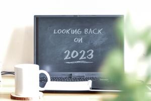 Blackboard with 'looking back on 2023' written in chalk