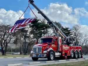 Roberts Heavy Duty Rotator raising the American flag