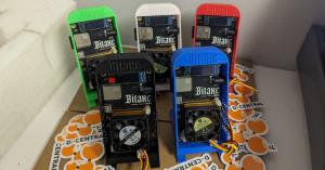 D-Central Technologies Unveils Bitaxe Stand v2 and upgrades it’s Bitaxe 1366 to v202