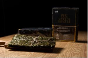 Dried Laver │Photo courtesy of Wando To The World 237