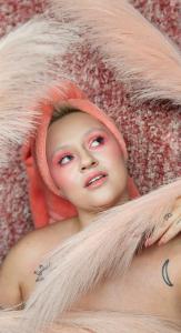 WarPaint International Beauty Agency Unveils Three “Peach Fuzz” Makeup Looks for Everyday Women