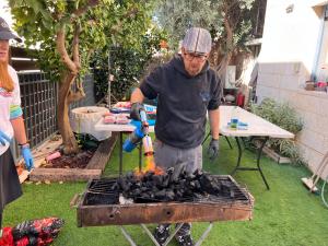 Chef Yehudah Jacobs’ Inspiring Mission to Support Soldiers and Families in Israel