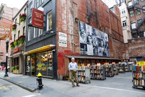 Boston’s Brattle Book Shop Featured in Oscar-nominated “The Holdovers”