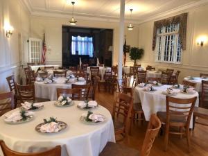 Statesville Woman's Club (Interior) - Statesville Event Venue