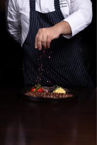 Pink salt, JW Marriott Muscat, steakhouse Oman, dryer aged , Chef Victor Leme de Oliveira
