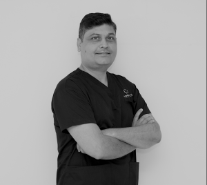 Dr Navdeep Dhillon