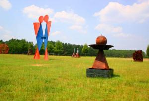 Huge metal sculptures in Iconic Tourist attaction
