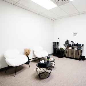 Cozy and inviting waiting room at Mindful Insights Psychotherapy, Mississauga, ensuring a calm and supportive start to every therapeutic journey.