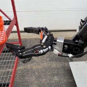 Our powerful grippers can be customized to customer requirements.