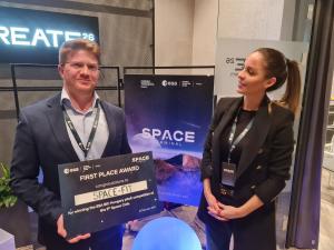 Roland Meszter, PhD, with the First Place Award of Space Cafe Pitch Contest  that has been organized by the European Space Agency and Design Terminal in Budapest, Hungary.