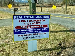 2 BR/1 BA home on 1.13 +/- acres in Madison County, VA. This home measures 1,536 +/- total sf. (768 +/- finished sf. & 768 +/- sf. unfinished basement) and features an eat-in kitchen (all appliances convey); living room; walk-out unfinished basement; attic.