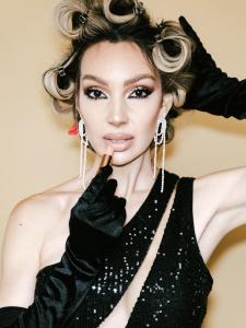 Dash Talents Elevates Beauty Industry with Celebrity Makeup Artist Yelena Scheidler
