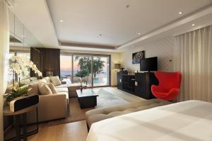 Apartment Hotel market