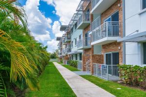 Princeton Groves Apartments Exterior