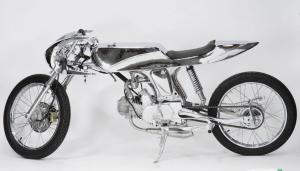 This Bandit9 Ava chrome custom motorcycle, one of only nine Ava models custom-made by the Vietnam-based bike designer Daryl Villanueva, is expected to roar off for $2,000-$6,000.