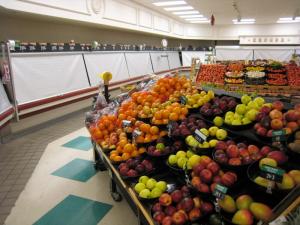 "Econofrost's Aluminum Night Covers: Enhancing energy efficiency for perishable and fresh food displays in supermarkets."