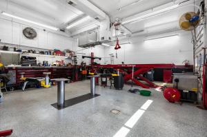 Well maintained & recently remodeled commercial 3 bay building on .57± acre corner lot in Fairfax County, VA with 29,000 average daily traffic count. The building measures 2,188± sf., and features 3 bays (10'x10' doors), office area, rear supply room & 2 restrooms.
