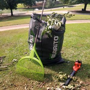 Leaf Burrito® The Year Round Yard Bag's patented design stands up like a roll out cart for top loading by keeping the two end zippers open.