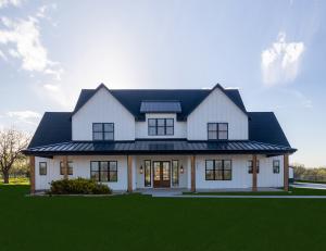 HomeRoots Luxury Homes