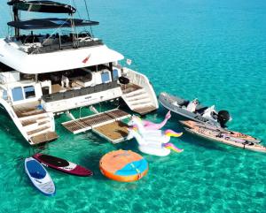 Yacht Charter