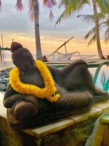 The stunning beauty of Bali delivered direct to the Lake of the Ozarks