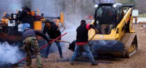 installing-hot-mix-asphalt-commercial-parking-lot