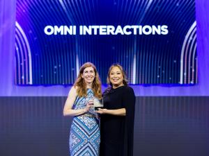 Courtney Meyers, Omni Interactions CEO, receiving CCW Award