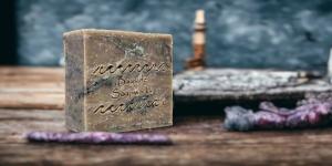 Bayside Soapworks Highlights the Benefits of Handcrafted Bath and Body Products Compared to Mass-Produced Options