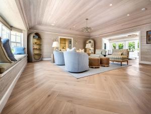 Living Room picture: Award-winning flooring by European Flooring of Palm Beach