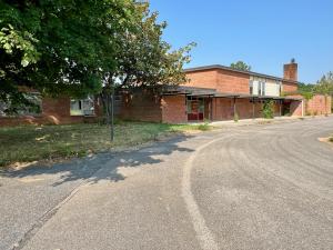 11.74± acres and a 26,000± sq. ft. former school building with business zoning in Hagerstown, MD