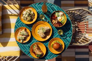 Bonhomme Group Partner & Executive Chef Marcos Campos and Culinary Directors Shannah Primiano and Erwin Mallet have filled both of Expat’s menus — Breakfast & Lunch; Dinner — with craveable food fit for any hour of the day.