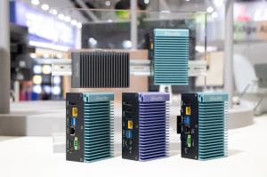 Shuttle Edge Computer with an ultra-compact design, optimized for IoT applications, showcasing robust performance at InfoComm Asia 2024.