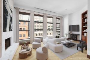 Stunning Three-Story Penthouse in TriBeCa, New York City, is Pending Sale for US.6 Million