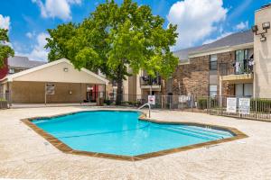 North Star Apartments Pool