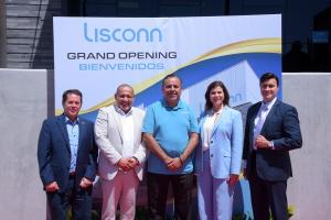 Gustavo Torres Ramirez, President of Rosarito CCE; Ossie Diaz, Tacna; Luis Saucedo, Lisconn–Mexico Plant Manager; Cristina Hermosillo Ramos, President Deitac Tijuana; Roberto Miranda Silvas– Director of capabilities of Secretary of Economy for Baja California