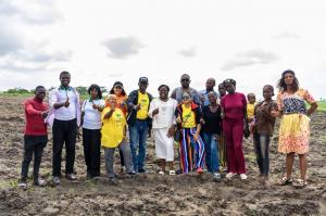 Lead Consultant Helen Oduyemi with the Legacy team of trainers and farmers at Gwagwalada, Abuja farm. Photo taken at the launch of Roots Runway flagship program.