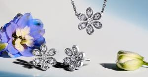 With Clarity Introduces Free Diamond Gift with Every Purchase