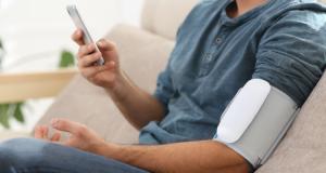 Home Wearable Medical Devices market