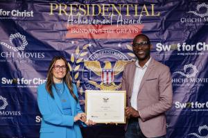 Lidia Molinara receives the U.S. President’s Volunteer Service Award