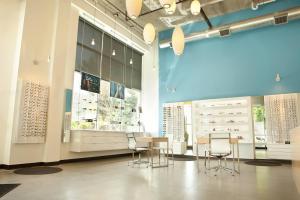 Oculus Eyecare is a bright and trendy optical boutique and optometry practice located in Seattle on Denny Way.