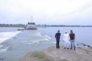 An example of the power of nature: Lakes brimming with 1.5 billion litres of water, filled by just 4 hours of rainfall.