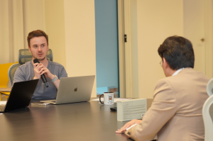 Leo Thevenet, Editor-in-Chief of Le Café du Geek (left), and Dongbeom Seo, Vice President of SMHAEL (right), engaging in Q&A during the Global Media Meetup