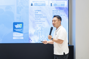 Giuk Lee, CEO of HUROTICS, pitching at the ‘Global Media Meetup’ held at MIK Base Camp on July 26th