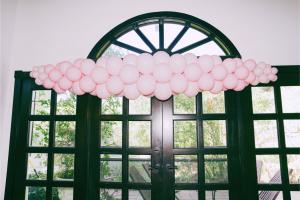 Balloon decorations and custom balloons for business in Los Angeles