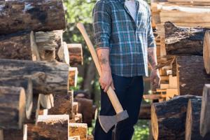 Propel Axe Promotes Group Bonding Through Axe-Throwing